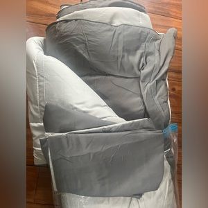 NWOT full size comforter